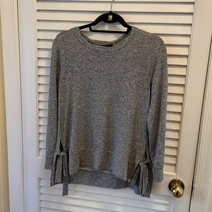 Small heathers grey Gibson sweater with side ties